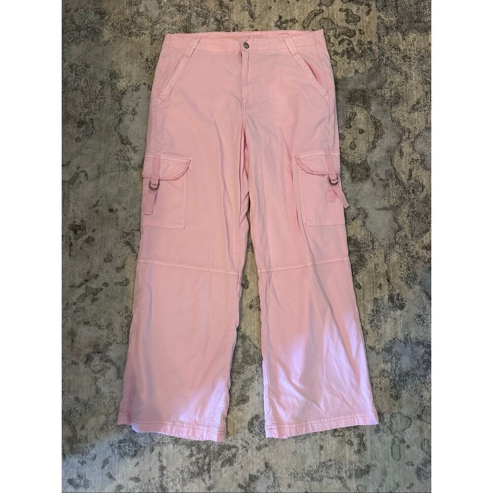American Eagle Pink Cargo Pants